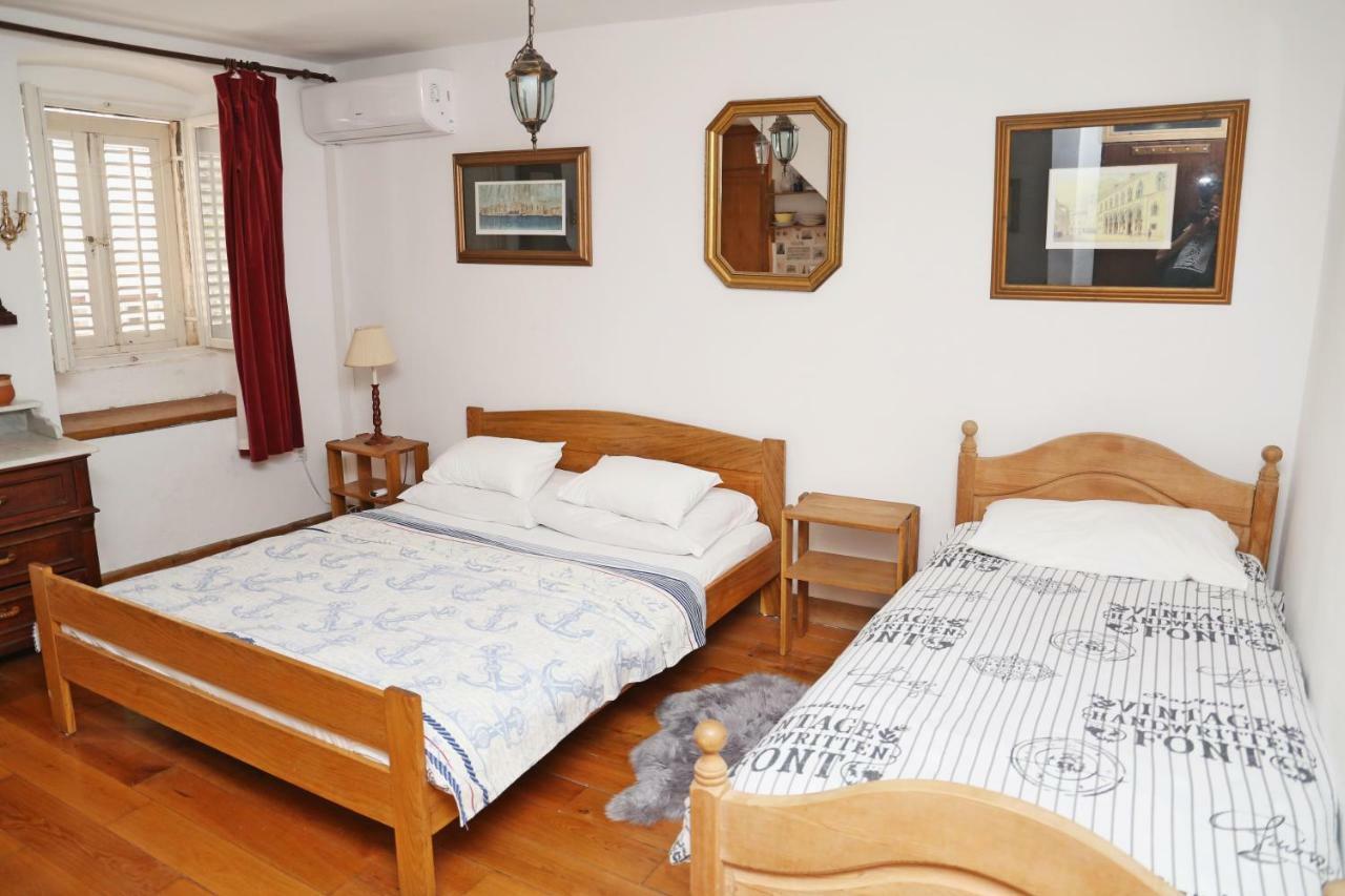 Jacobus Apartment